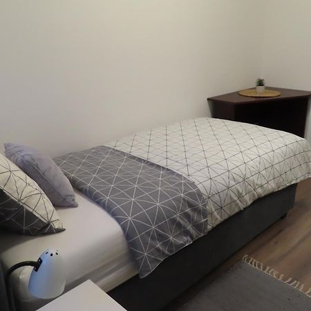 Apartman Ela Karlovac Zewnętrze zdjęcie