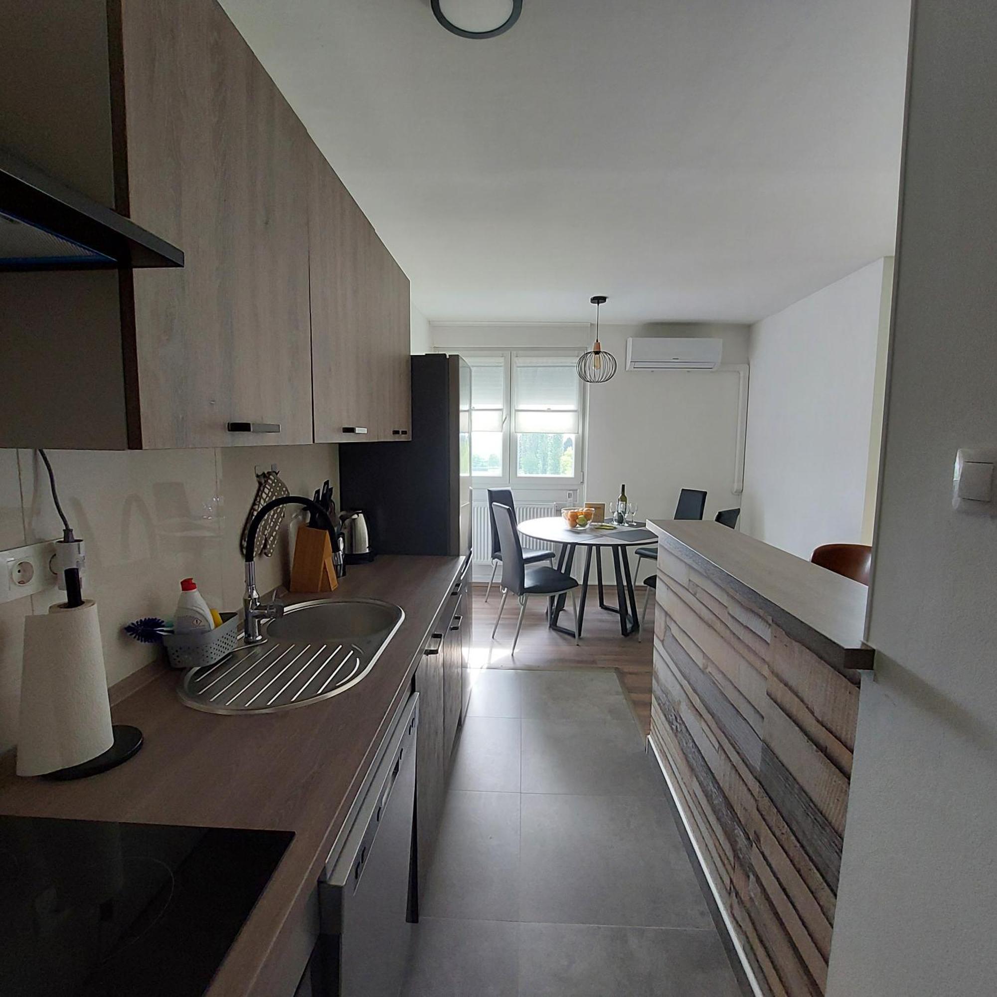 Apartman Ela Karlovac Zewnętrze zdjęcie
